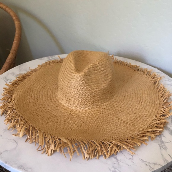 Wide brim straw hat - Picture 2 of 4